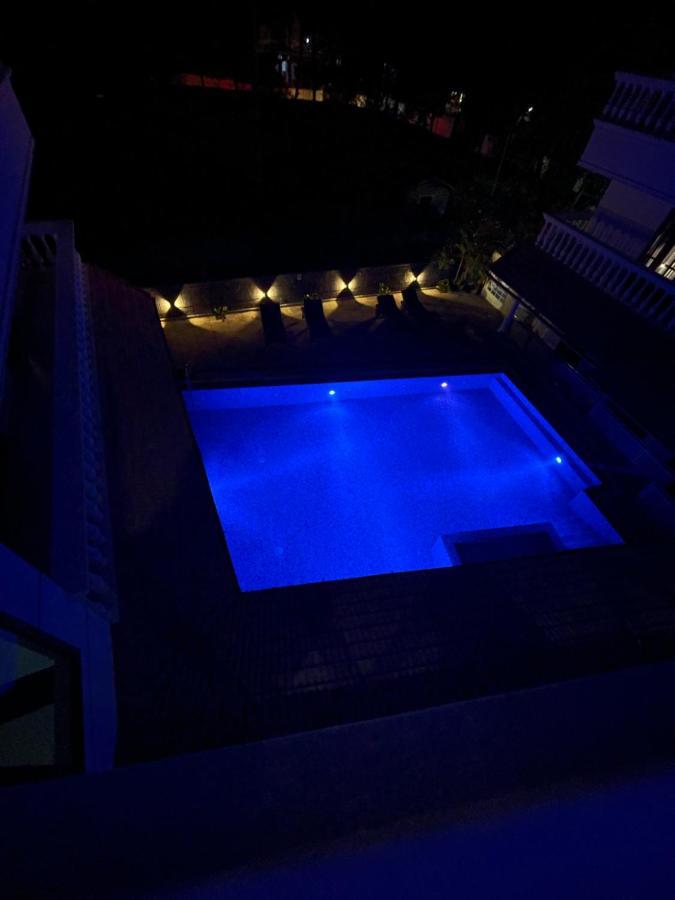 Sajjoys Hotell Varkala Exteriör bild
