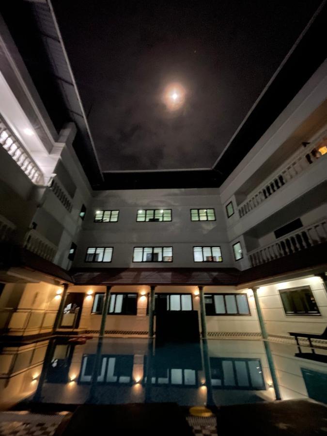 Sajjoys Hotell Varkala Exteriör bild