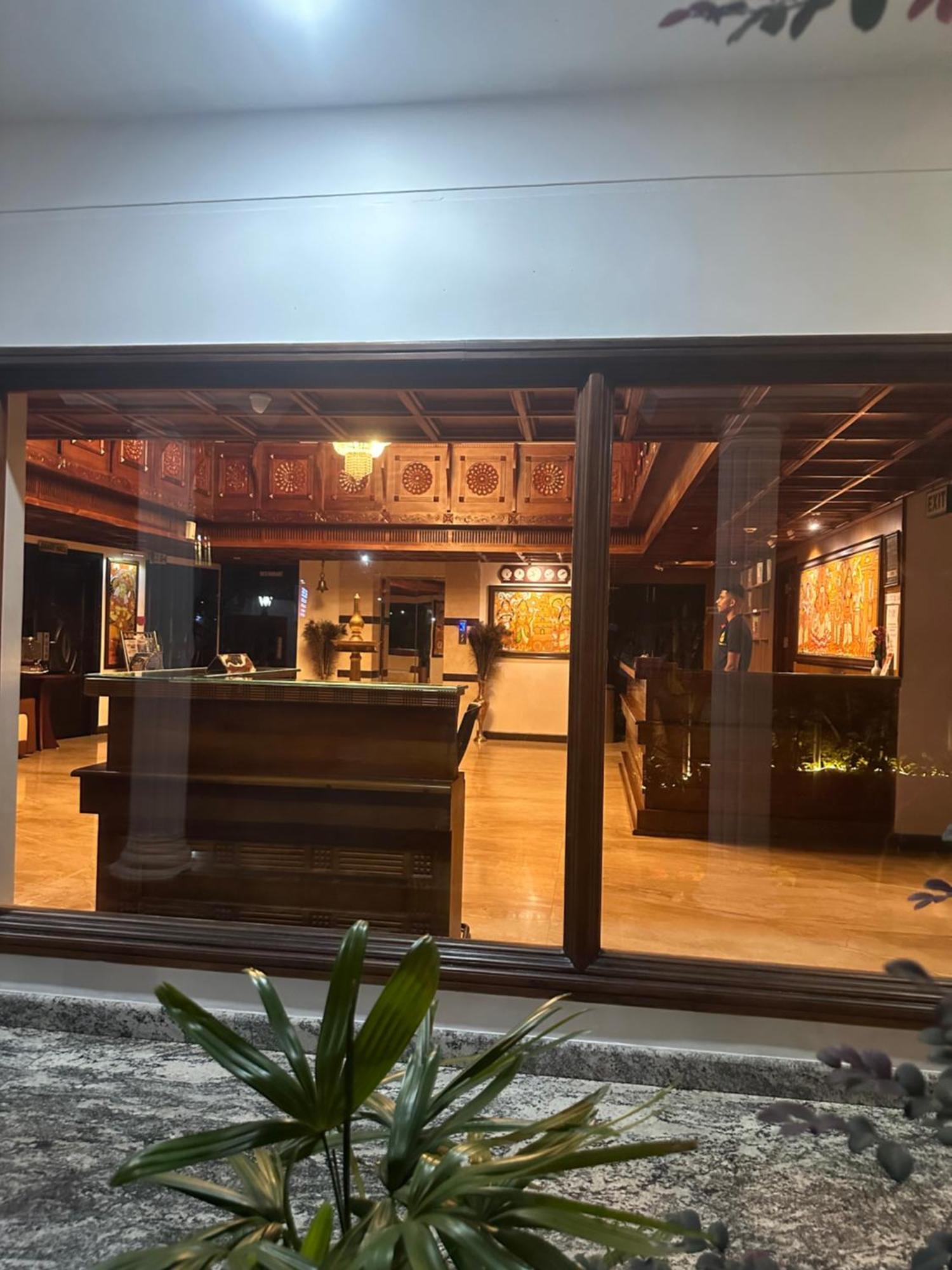 Sajjoys Hotell Varkala Exteriör bild
